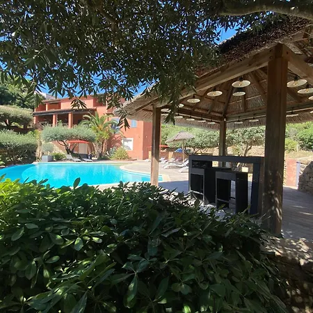 Bed & Breakfast La Maison Du Castellet *